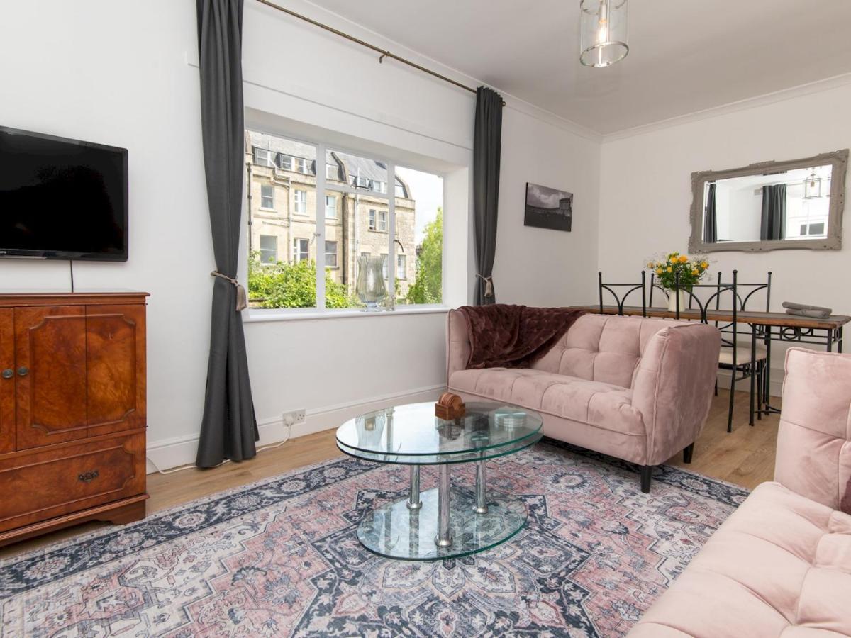 Pass The Keys Stylish 2 Bed Central Bath Apartment With Parking Exterior photo