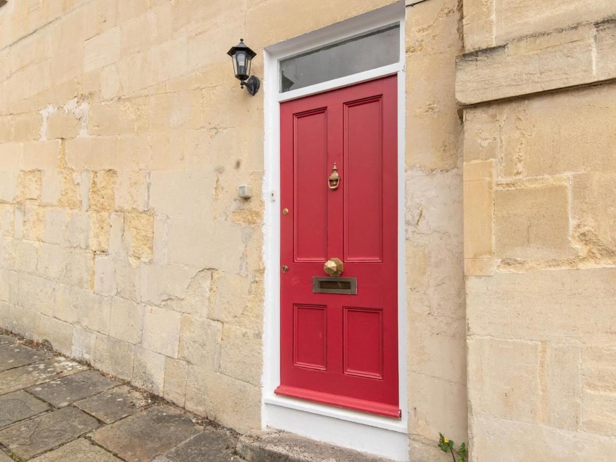 Pass The Keys Stylish 2 Bed Central Bath Apartment With Parking Exterior photo